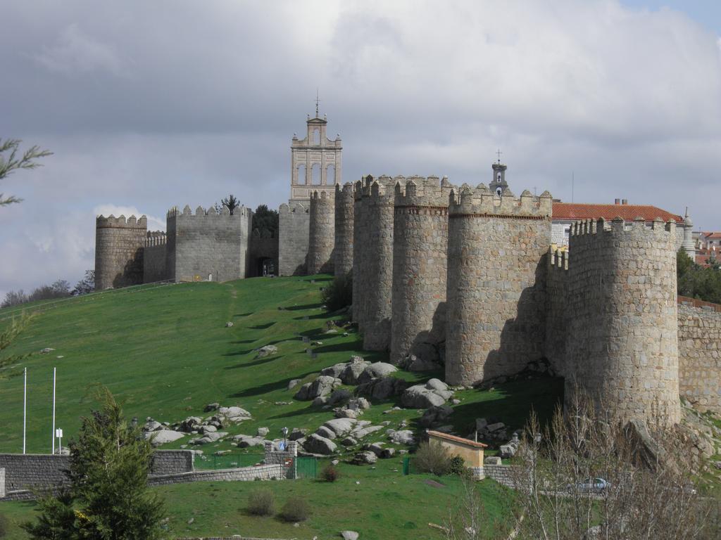 Vut Los Telares Muralla Ávila Δωμάτιο φωτογραφία